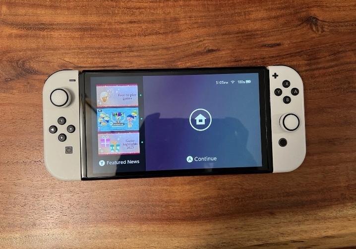 Nintendo Switch OLED in perfect condition in Cork - Image 3