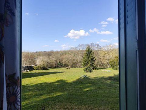 MAISON DE PLAIN PIED - PARC - BORD RIVIERE - RARE à Châtellerault - Photo 1