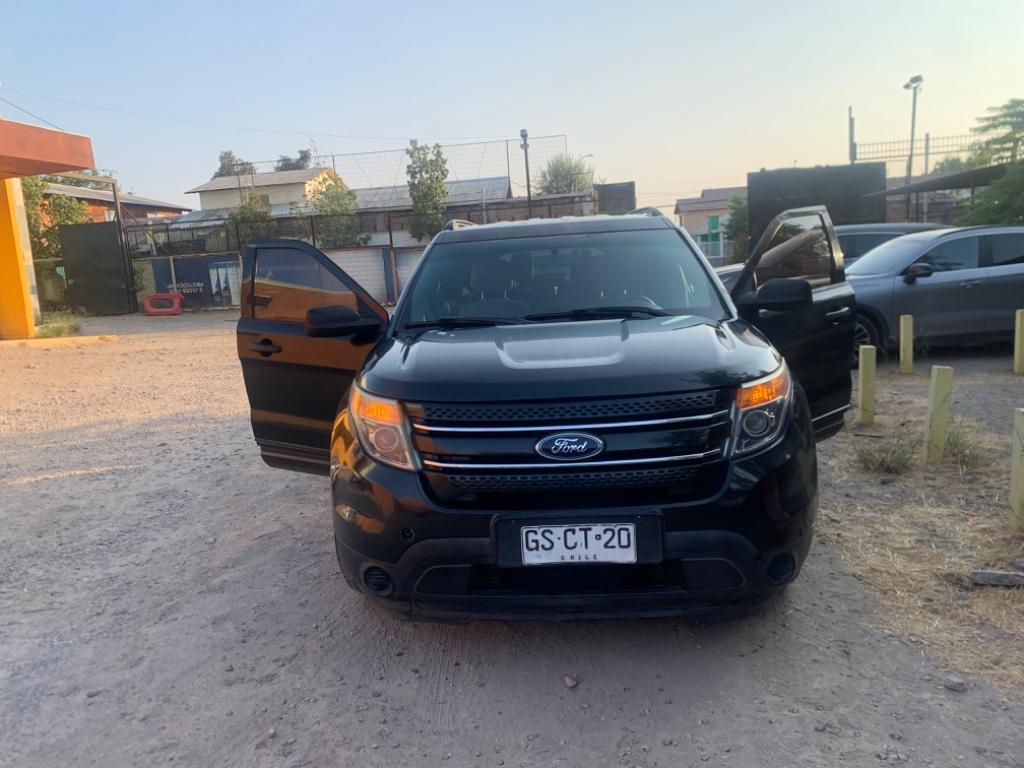 Vendo Ford explore en Renca - Imagen 3