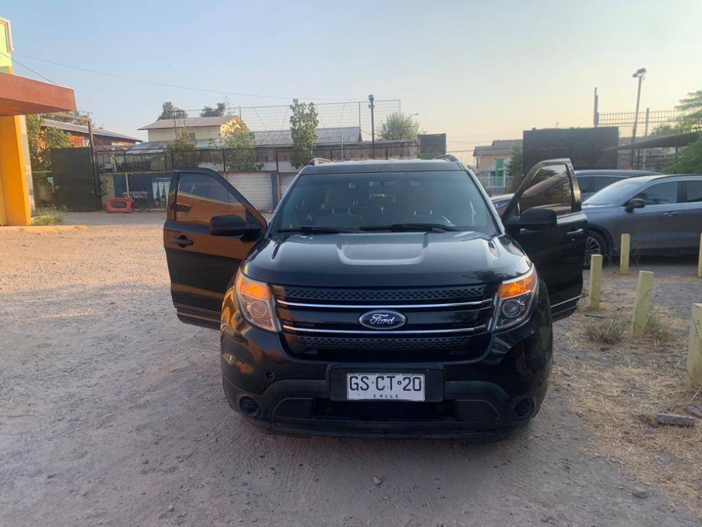 Vendo Ford explore en Renca - Imagen 4