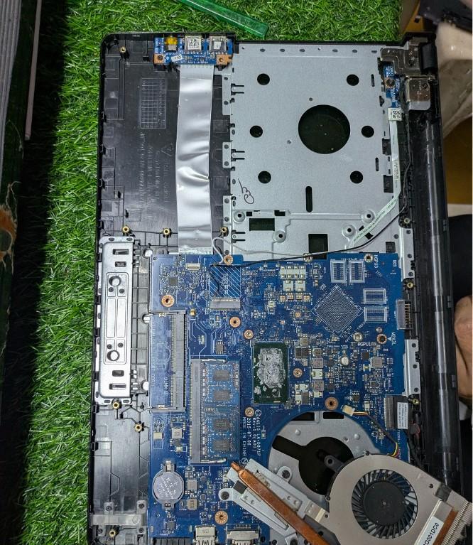 Laptop Heating Problem Get Expert Cooling Repair in Pune in Bavdhan - Image 1