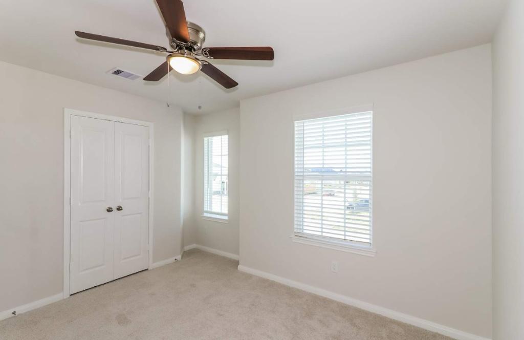 SPACIOUS 4 Bed For Rent in Houston - Image 9