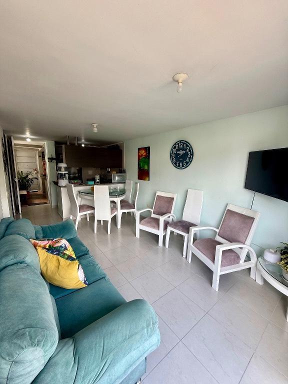 VENTA APARTAMENTO SAN MARTIN. CONJUNTO MONVISO en Piedecuesta - Imagen 3