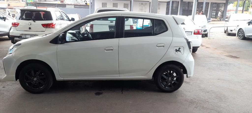 Pre-owned 2022 Toyota Agya 1.0 Engine Capacity with Manuel Tran in Bedfordview - Image 9