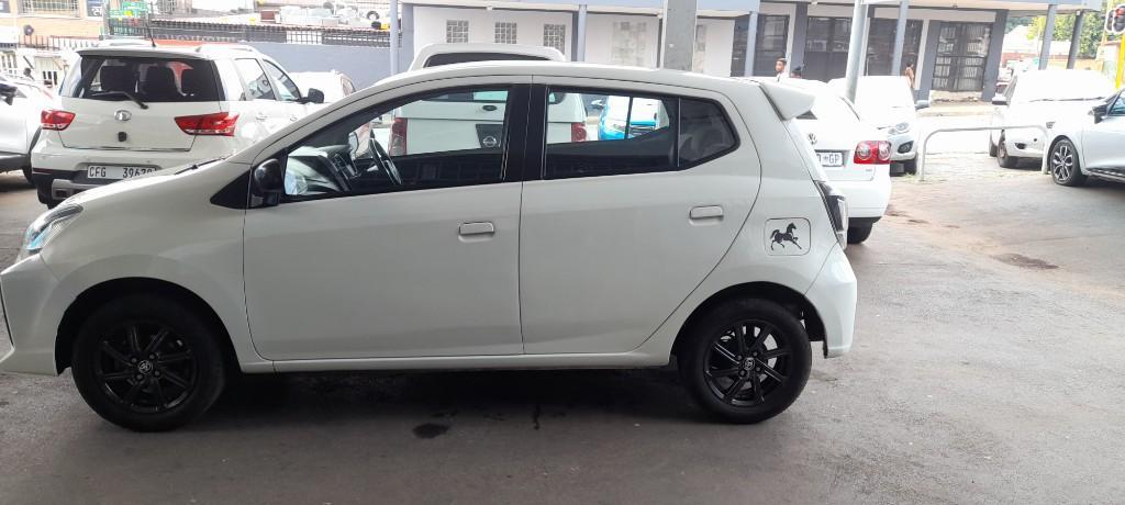 Pre-owned 2022 Toyota Agya 1.0 Engine Capacity with Manuel Tran in Bedfordview - Image 10