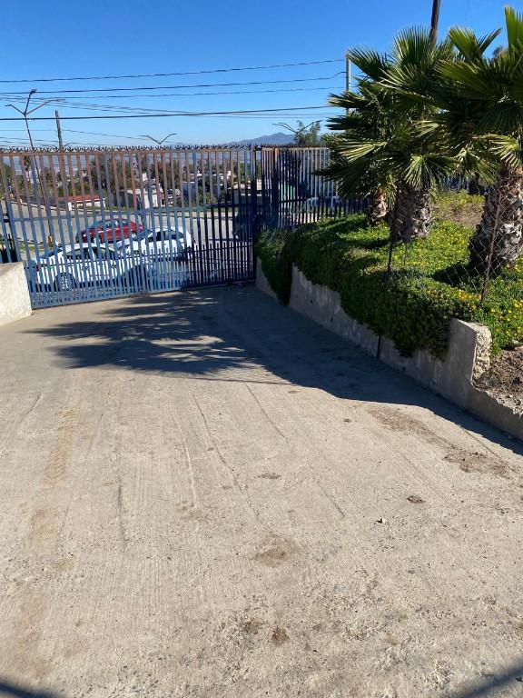 TERRENO EN RENTA PANAMERICANO AVE PRINCIPAL CON CONSTRUCCIONES en Tijuana - Imagen 3