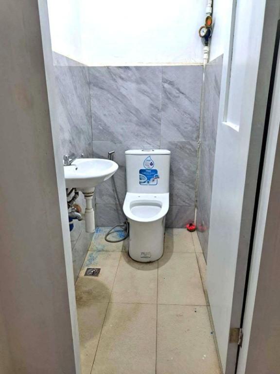 SMALL WAREHOUSE FOR RENT IN LAPU-LAPU CITY! in Lapu-Lapu City - Image 1