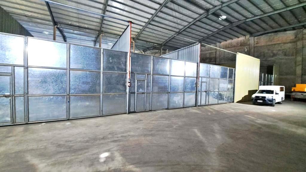 Small Warehouse for Rent in Mandaue City! in Liloan - Image 3