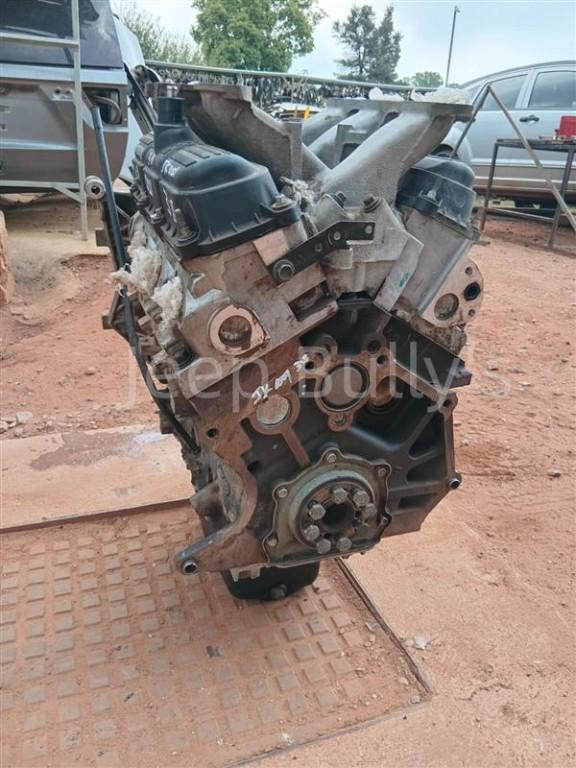 Second Hand Engine From Stripped Jeep Wrangler JK In Stock in Benoni - Image 3