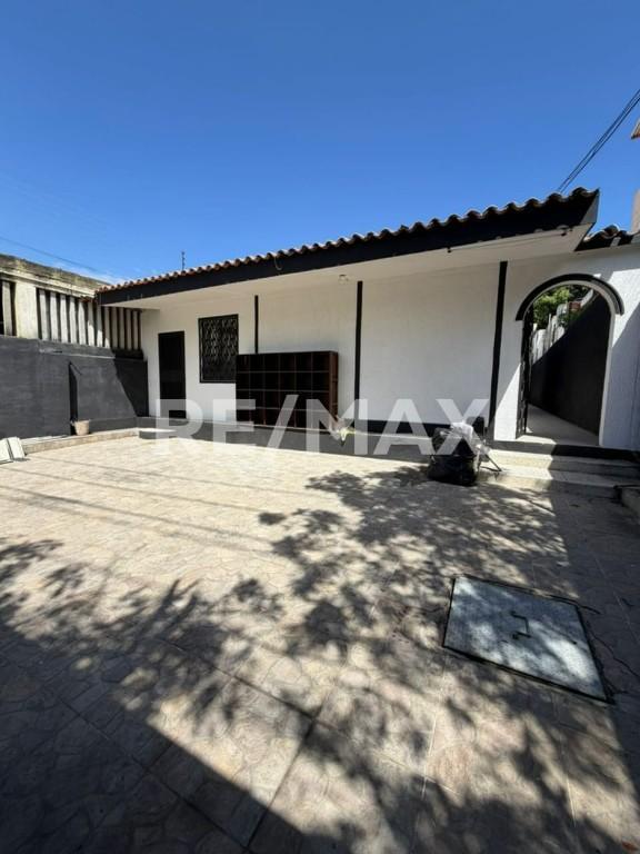 Casa Comercial 18 de Octubre, Remax Millenium en Tovar - Imagen 1