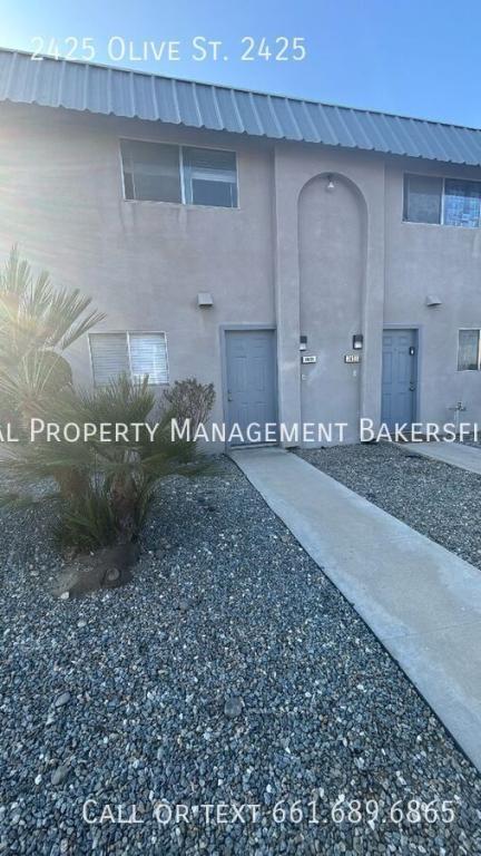 2425 Olive St - Move In Special! 1st month Rent Free! in Bakersfield - Image 1