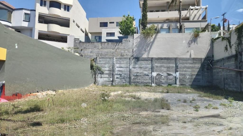 TERRENO RENTA CONTRY MONTERREY en Monterrey (MTY) - Imagen 1