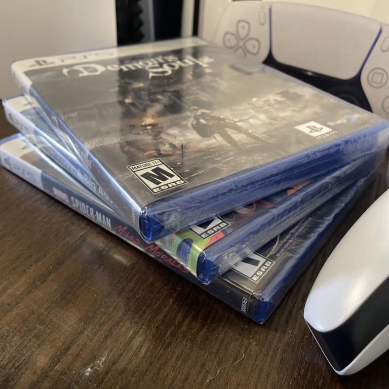 Sony PS5 Disc Edition Konsole mit 2 Controllern in Wörgl - Bild 4