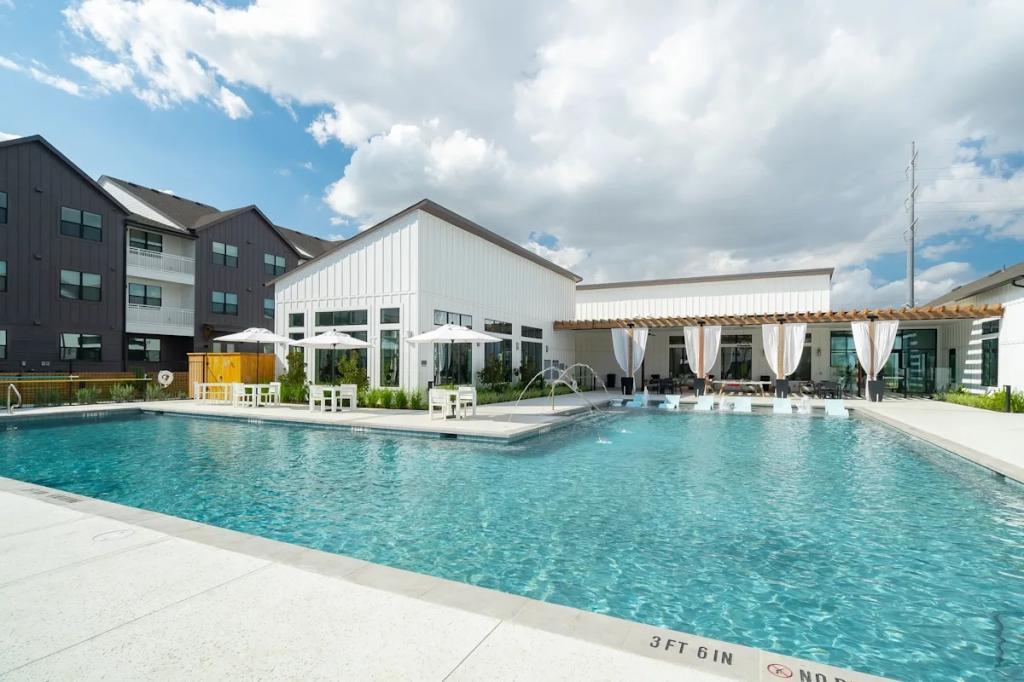 Spacious, Stylish Apartments – Available for Rent in Pflugerville - Image 1
