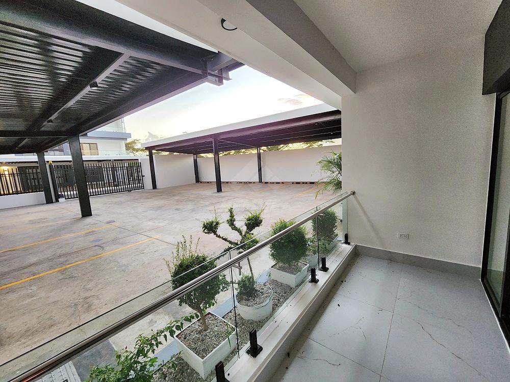PRIMER PISO ESTRENAR PISCINA Y ROOFTOP JARDINES DEL ESTE STGO. en Licey al Medio - Imagen 9