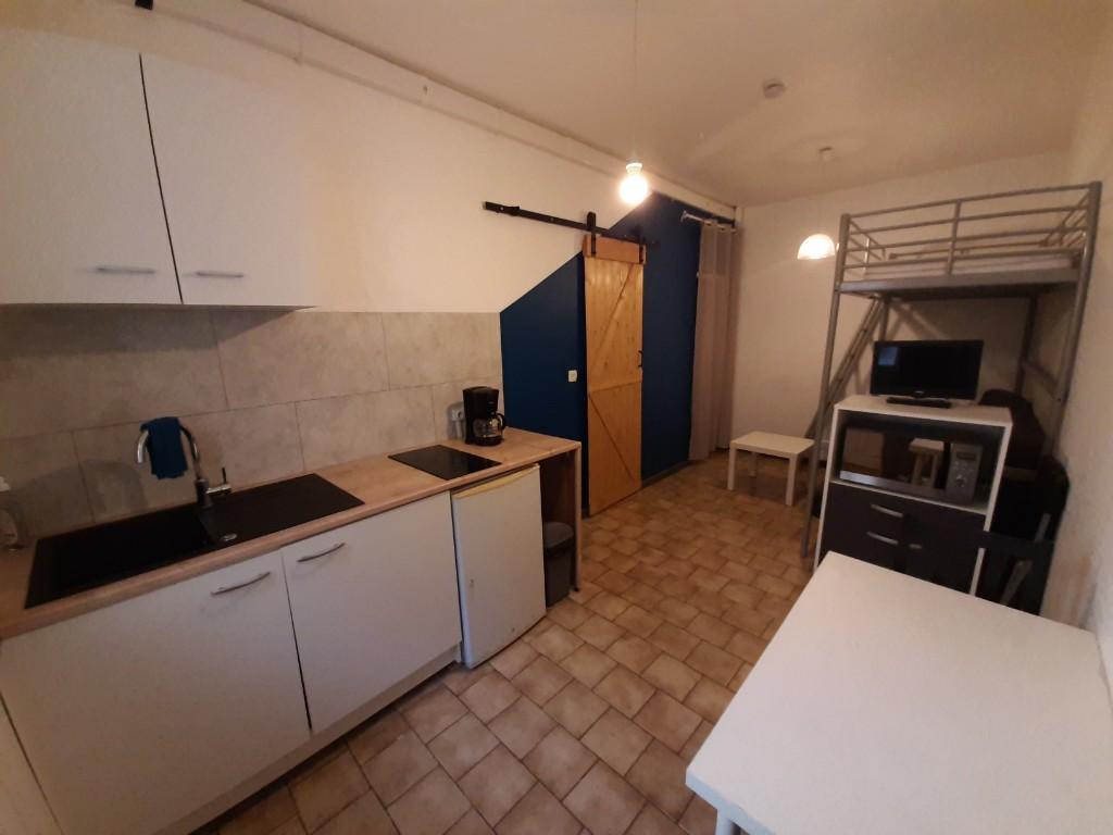 Studio rdc 15m2 Meublé Nîmes Richelieu à Nîmes - Photo 3