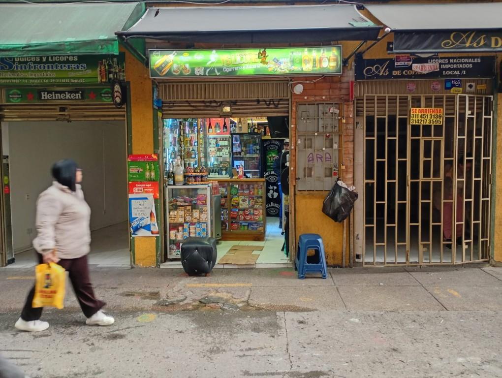ARRENDAMOS DOS (2) LOCALES COMERCIALES / en Colombia - Imagen 7