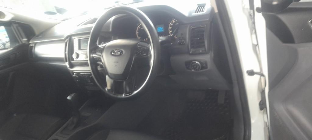 Pre-owned 2018 Ford Ranger 2.2 Engine Capacity Double Cab 4x2 in Bedfordview - Image 7