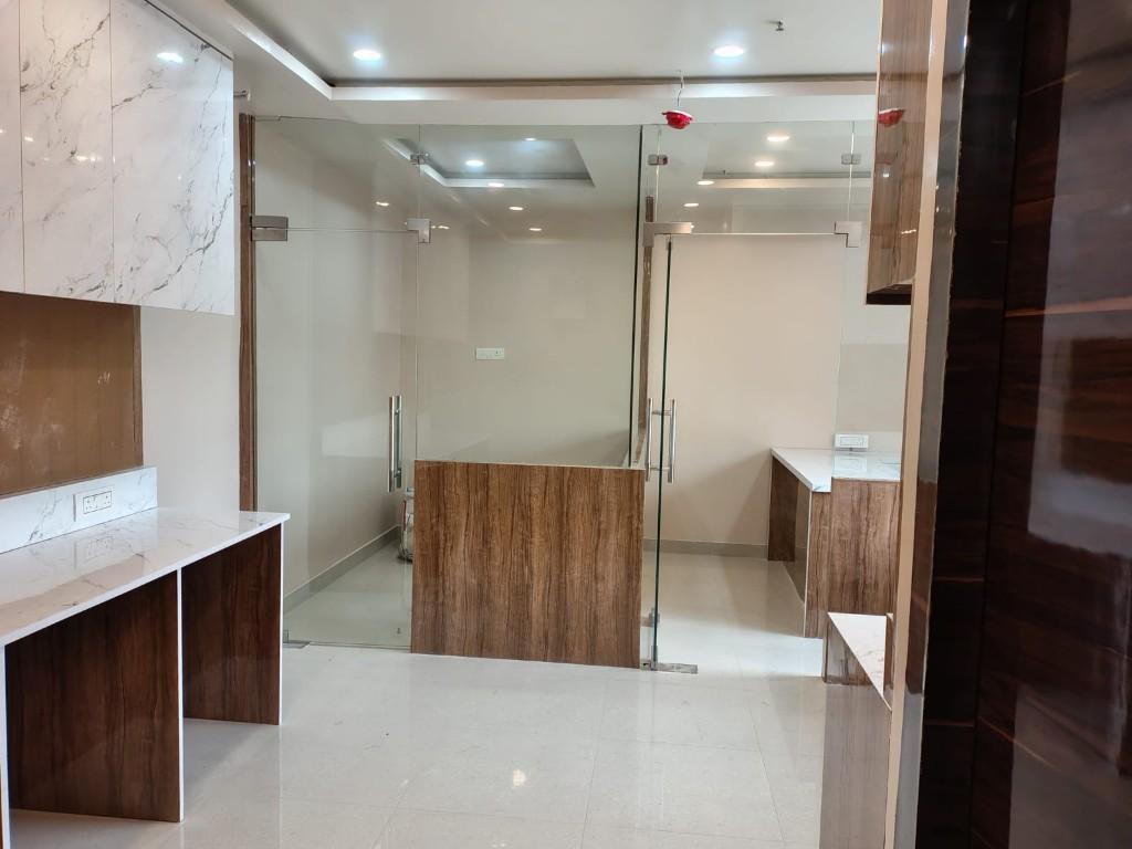 Fully Furnished Commercial Office Space For Rent at Esplanade in India - Image 4