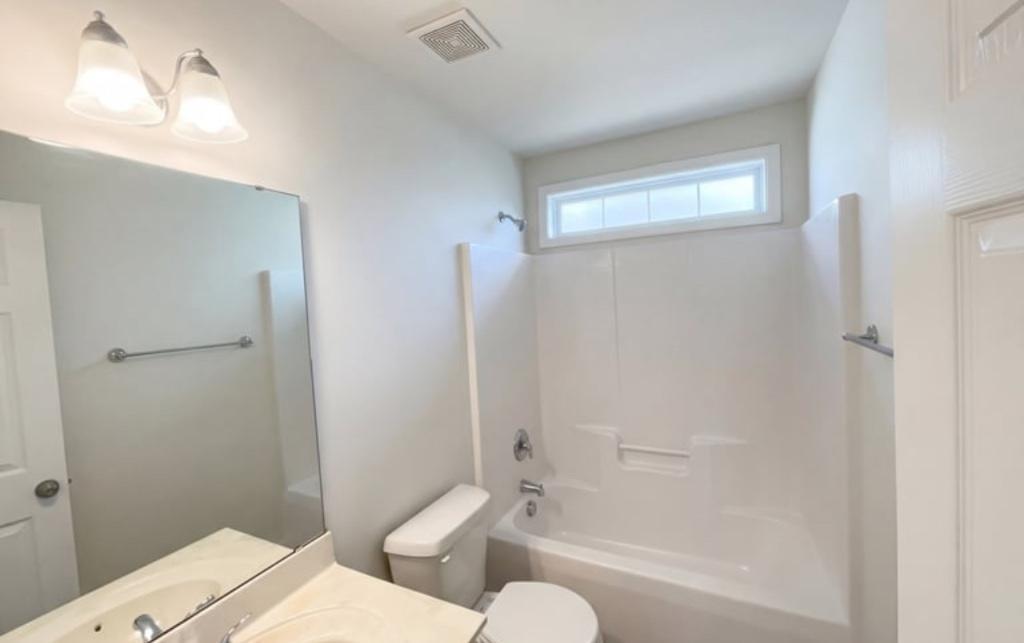 SPACIOUS HOUSE FOR RENT in Raleigh - Image 8
