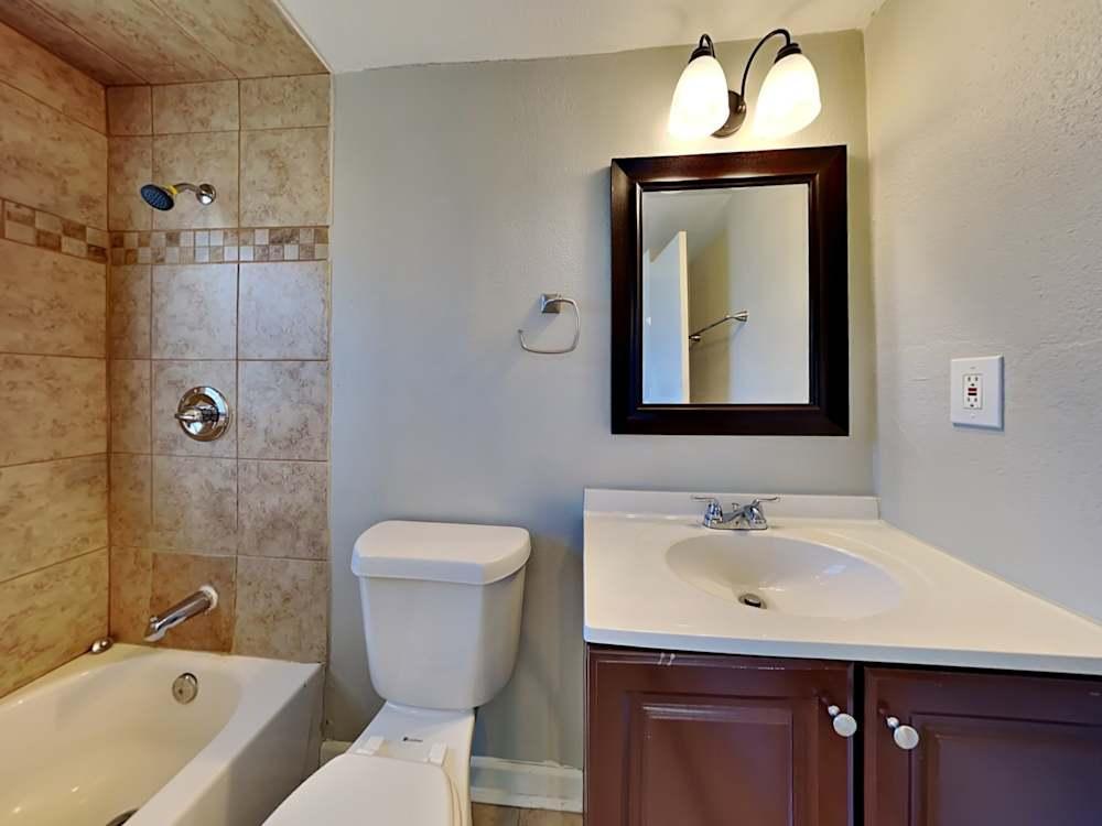 Beautiful Single Family HOME For Rent In Fort Worth, TX in United States - Image 9