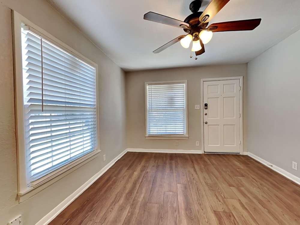Beautiful Single Family HOME For Rent In Fort Worth, TX in United States - Image 4