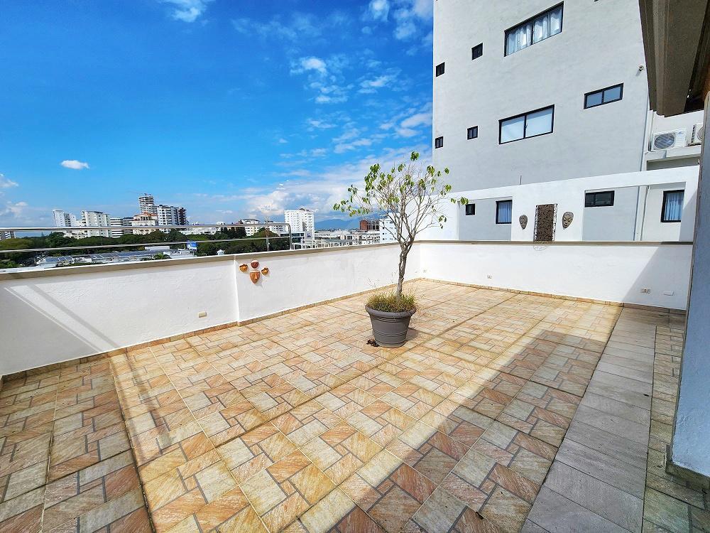 PENTHOUSE REMODELADO CON TERRAZA LA ESMERALDA STGO. en Licey al Medio - Imagen 7