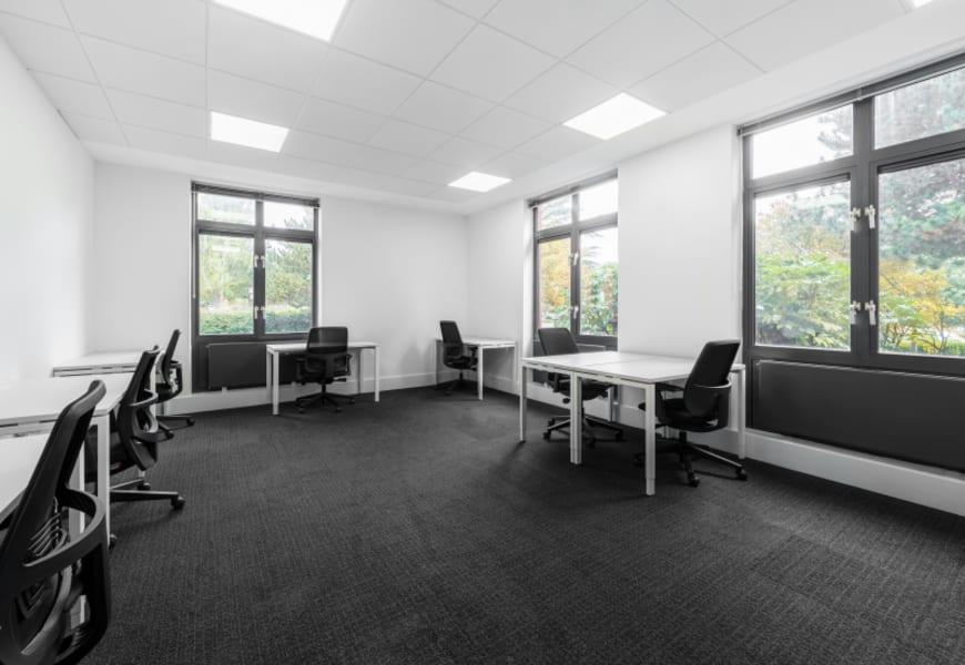 Private office space for 5 people in Regus Kings Hill in Maidstone - Image 1