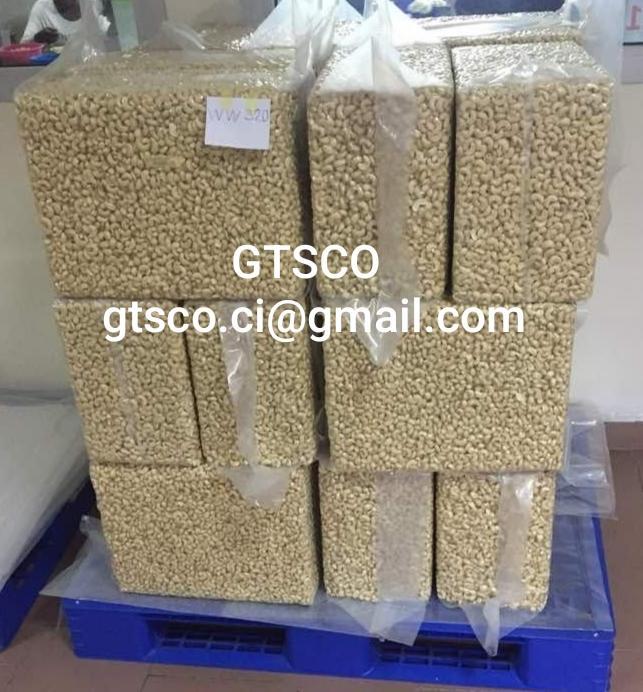 shelled cashew nuts ww320 available à Abidjan - Photo 1