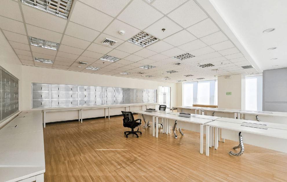 Office Space For Lease Fully Furnished BGC Taguig City 431sqm in Quiapo - Image 4