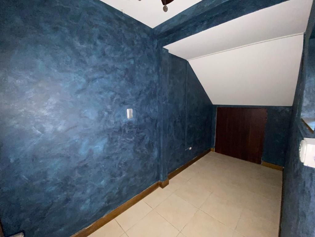 Se vende espacioso local comercial en Uruca Santa Ana 24-578 en Tibás - Imagen 5