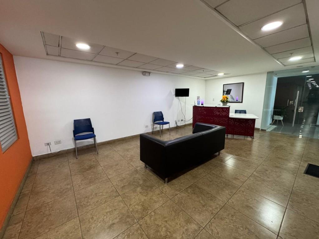 Se vende local comercial en Merced San José 25-1524 en Tibás - Imagen 2