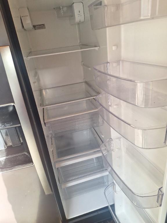 Whirlpool refrigerator in Los Angeles - Image 5