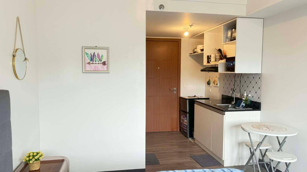 Fully Furnished Studio for Rent Symfoni Condominiums Bossa Tower in Consolacion - Image 2