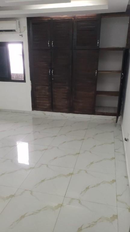 A LOUER PENTHOUSE DE 4 PIÈCES HAUT STANDING RIVIÉRA 3 en Côte d’Ivoire - Photo 3