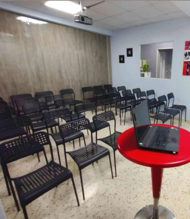 ¡SALONES EQUIPADOS PARA IMPULSAR TU TALENTO! en la República Dominicana - Imagen 4
