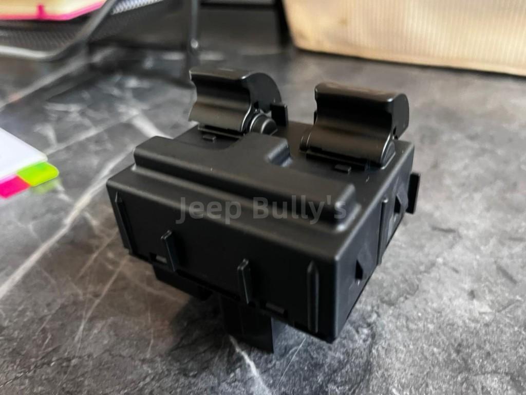 Brand New | Jeep Wrangler | 2 Plug Window Switch in South Africa - Image 2