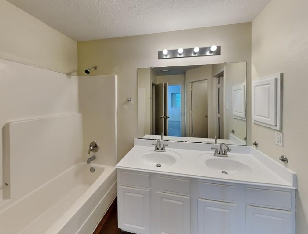 Immediate Move-in in Spring - Image 9