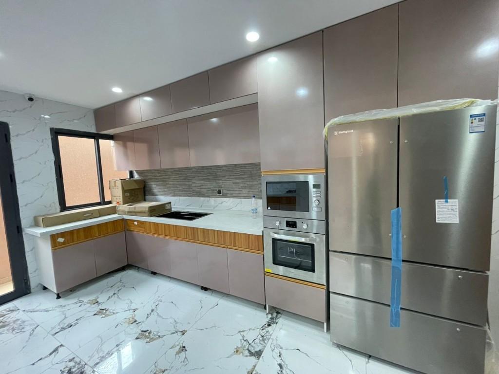 A LOUER UN DUPLEX DE 7 PIÈCES HAUT STANDING, RIVIÉRA M'BADON en Côte d’Ivoire - Photo 1