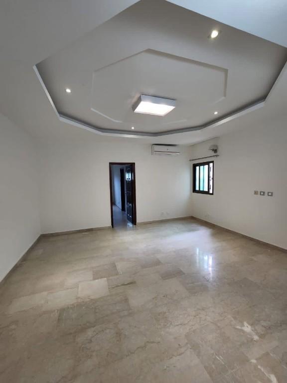 A LOUER DUPLEX DE PIÈCES +PISCINE, RIVIÉRA 3 en Côte d’Ivoire - Photo 2