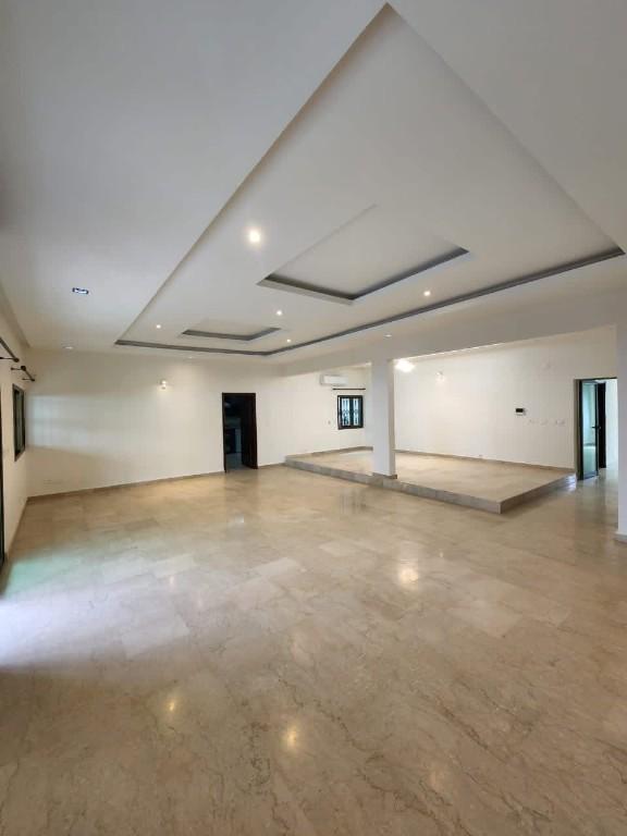A LOUER DUPLEX DE PIÈCES +PISCINE, RIVIÉRA 3 en Côte d’Ivoire - Photo 7