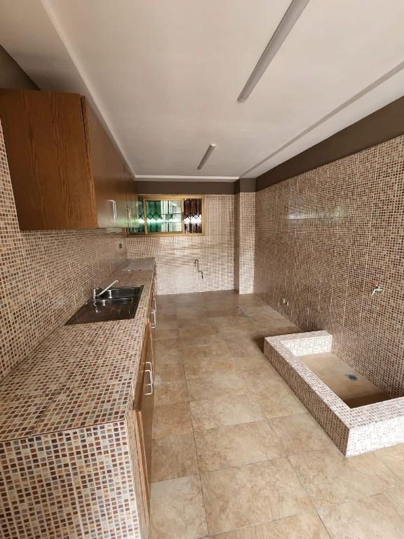 A LOUER DUPLEX DE PIÈCES +PISCINE, RIVIÉRA 3 en Côte d’Ivoire - Photo 9