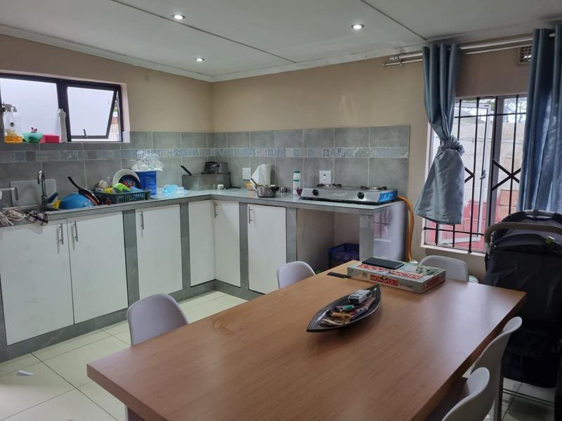 Cottage 2563-ref-208 for Rent in Bluff, Durban in Westville - Image 1