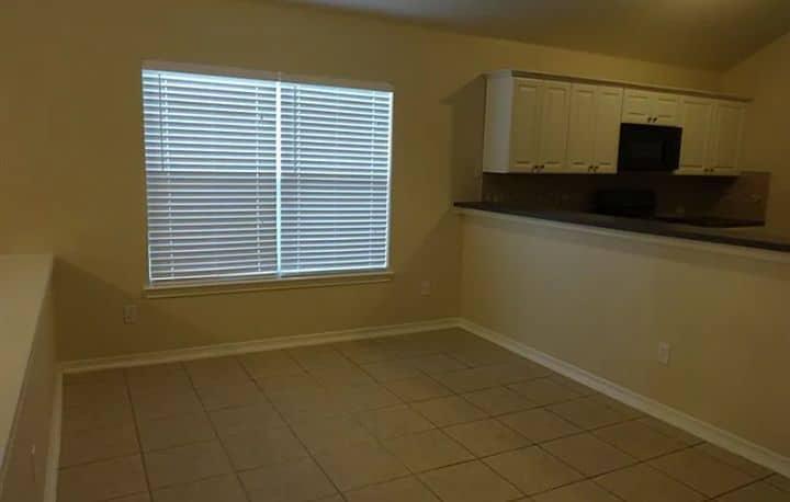 Apartment for Rent in Sugar Land - Image 6