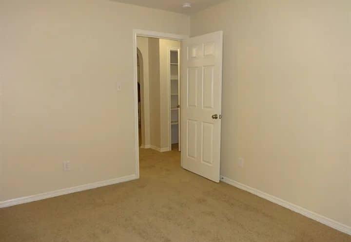 Apartment for Rent in Sugar Land - Image 8