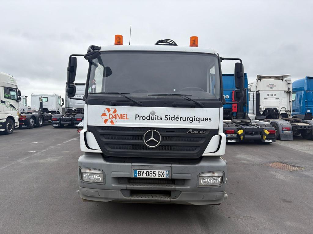 Mercedes Axor à Saint-Quentin - Photo 1