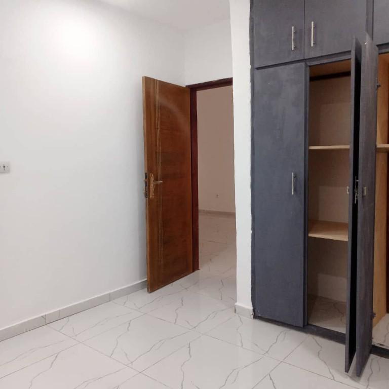VILLA BASSE EN VENTE à Abidjan - Photo 2