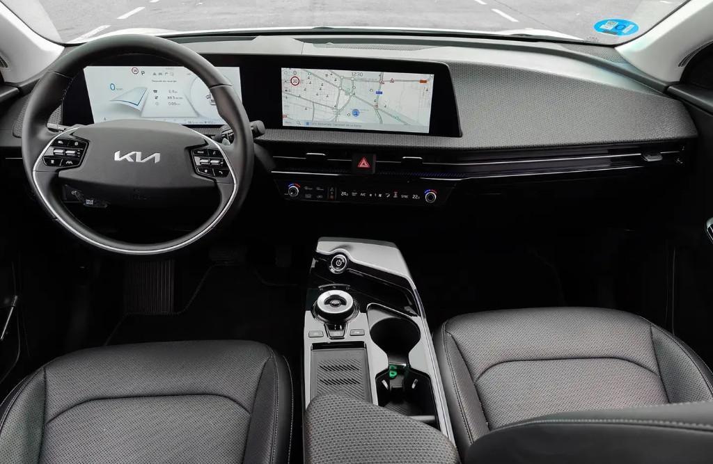 KIA EV6 77kWh RWD en Tarragona - Imagen 6