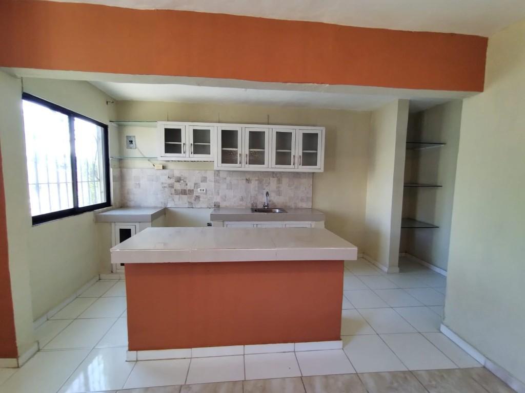 CASA CON DOS APARTAMENTO en Boca Chica - Imagen 4