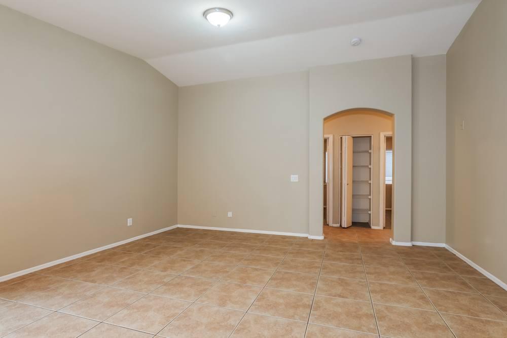 Available 3BED Single Family HOME For Rent in Phoenix, AZ in United States - Image 6